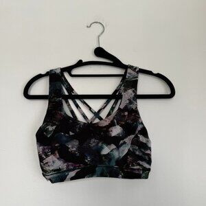 $68 Lululemon Strappy Back Sports Bra Multicolor Print Size 4 Medium Support
